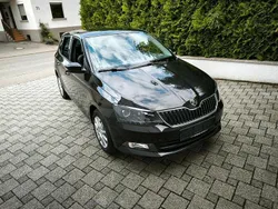 Schwarz Gebraucht 2015 Skoda Fabia Ambition Limousine | 7.999 € (Fairer Preis)