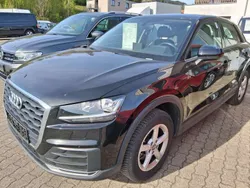 Mythosschwarz metallic Gebraucht 2016 Audi Q2 SUV | 13.900 € (Fairer Preis)
