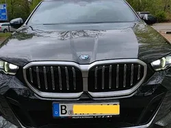 Grau Gebraucht 2024 BMW 520 M Sport Limousine | 48.000 € (Superpreis)