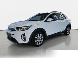 Gebraucht 2023 Kia Stonic Vision SUV | 19.400 € (Etwas zu teuer)