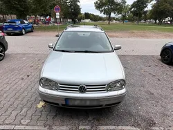 Silber Gebraucht 2001 VW Golf IV Comfortline Kombi | 3.500 € (Teuer)