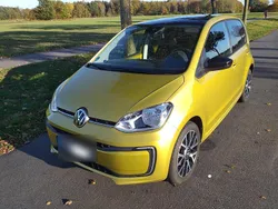 Gold Gebraucht 2021 VW e-up! Style Kleinwagen | 11.999 € (Guter Preis)