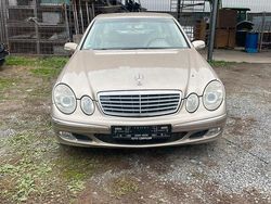 Gebraucht 1999 Mercedes E240 Limousine | 1.950 €