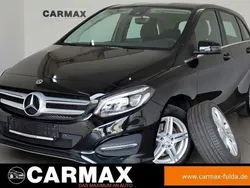 Schwarz Gebraucht 2017 Mercedes B200 Urban Van / Kleinbus | 14.400 € (Fairer Preis)