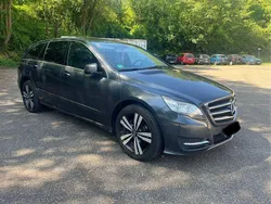 Grau Gebraucht 2013 Mercedes R350 Van / Kleinbus | 11.999 € (Etwas zu teuer)
