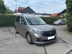 Gelb Gebraucht 2024 Ford Tourneo Connect Titanium Van / Kleinbus | 29.500 € (Superpreis)