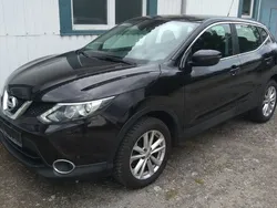 Violett Gebraucht 2017 Nissan Qashqai Visia SUV | 8.900 € (Guter Preis)