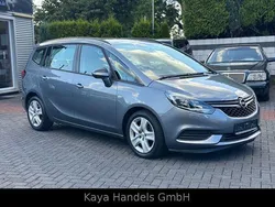 Grau Gebraucht 2016 Opel Zafira Van / Kleinbus | 13.999 € (Fairer Preis)