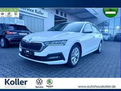 Weiß Gebraucht 2022 Skoda Octavia Kombi | 22.970 € (Guter Preis)