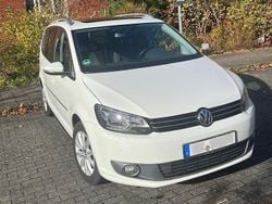 Weiß Gebraucht 2015 VW Touran Highline Van / Kleinbus | 15.300 € (Superpreis)