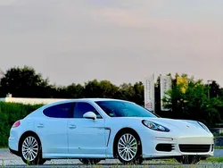 Weiß Gebraucht 2014 Porsche Panamera S E-Hybrid Limousine | 38.300 €