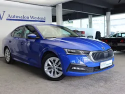 Blau Gebraucht 2023 Skoda Octavia Ambition Limousine | 19.450 € (Fairer Preis)