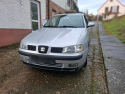 Grau Gebraucht 1999 Seat Ibiza Kleinwagen | 990 €