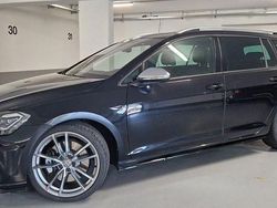 Schwarz Gebraucht 2020 VW Golf VII R Kombi | 28.990 € (Etwas zu teuer)