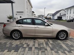 Gold Gebraucht 2013 BMW 318 Limousine | 6.800 € (Fairer Preis)