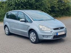 Grau Gebraucht 2007 Ford S-MAX Trend Van / Kleinbus | 1.900 € (Guter Preis)