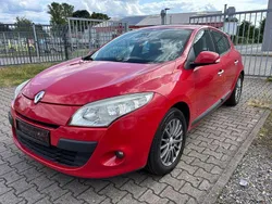 Rot Gebraucht 2010 Renault Mégane III Dynamique Limousine | 1.900 € (Fairer Preis)