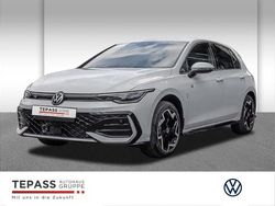 Weiss Neu 2025 VW Golf VIII R-line Limousine | 40.880 € (Teuer)