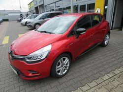 Rot Gebraucht 2019 Renault Clio IV LIMITED Kleinwagen | 11.980 € (Etwas zu teuer)