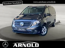 Grau (graphitgrau) Gebraucht 2024 Mercedes Vito Edition Van / Kleinbus | 51.850 €