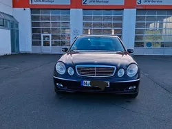 Blau Gebraucht 2005 Mercedes E350 Limousine | 5.000 € (Fairer Preis)