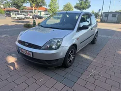 Silber Gebraucht 2006 Ford Fiesta Ambiente Kleinwagen | 1.999 € (Fairer Preis)
