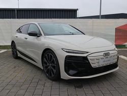 Siambeige metallic Gebraucht 2025 Audi e-tron Sportback Ambiente SUV | 94.339 €