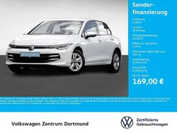 Weiß Gebraucht 2024 VW Golf VIII Life Limousine | 29.136 € (Fairer Preis)