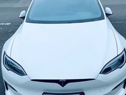 Weiß Gebraucht 2023 Tesla Model S Kleinwagen | 76.000 €