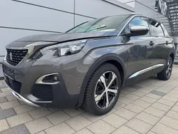 Grau Gebraucht 2019 Peugeot 5008 Crossway Van / Kleinbus | 12.550 € (Fairer Preis)
