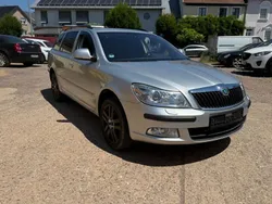 Silber Gebraucht 2009 Skoda Octavia Ambiente Kombi | 1.999 € (Fairer Preis)