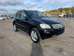 Schwarz Gebraucht 2008 Mercedes ML320 SUV | 6.890 € (Superpreis)