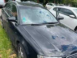 Schwarz Gebraucht 2004 Audi A4 Kombi | 1.000 €