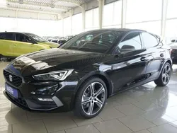 Midnight schwarz Neu 2024 Seat Leon FR Limousine | 30.910 € (Fairer Preis)