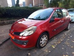 Rot Gebraucht 2007 Renault Clio II Authentique Limousine | 1.700 € (Guter Preis)