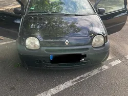 Schwarz Gebraucht 2006 Renault Twingo Kleinwagen | 500 €