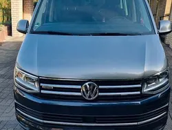 Blau Gebraucht 2016 VW T6 Van | 51.500 €