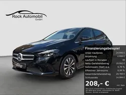 Schwarz Gebraucht 2021 Mercedes B180 Van / Kleinbus | 24.990 € (Guter Preis)