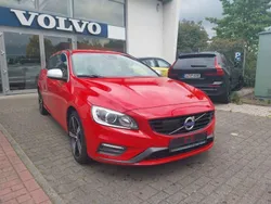 Rot Gebraucht 2016 Volvo V60 R-Design Kombi | 10.900 € (Guter Preis)