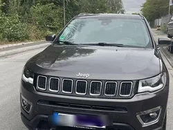 Grau Gebraucht 2019 Jeep Compass Limited SUV | 15.950 € (Fairer Preis)