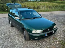 Grün Gebraucht 1997 Opel Astra Van / Kleinbus | 3.600 € (Teuer)