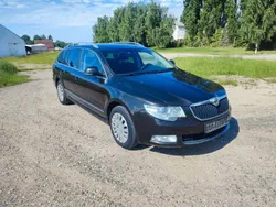 Braun Gebraucht 2012 Skoda Superb Ambition Kombi | 4.800 € (Guter Preis)