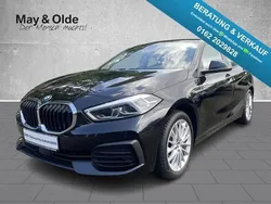 Black sapphire metallic Gebraucht 2022 BMW 118 Sport Line Kleinwagen | 23.990 € (Fairer Preis)