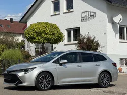 Silber Gebraucht 2021 Toyota Corolla Team Kombi | 20.990 € (Guter Preis)