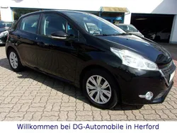 Schwarz Gebraucht 2014 Peugeot 208 Active Kleinwagen | 4.490 € (Fairer Preis)