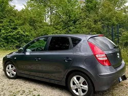 Grau Gebraucht 2012 Hyundai i30 Kombi | 4.700 € (Guter Preis)