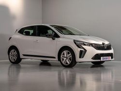 Weiß Gebraucht 2024 Renault Clio V Evolution Limousine | 15.990 € (Fairer Preis)