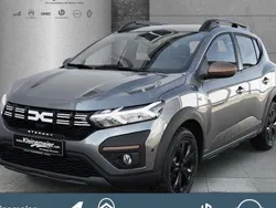 Grau Neu 2025 Dacia Sandero Extreme Kleinwagen | 22.195 € (Etwas zu teuer)
