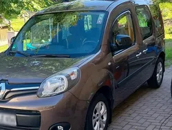Braun Gebraucht 2014 Renault Kangoo LIMITED Deluxe Van / Kleinbus | 9.499 € (Etwas zu teuer)