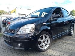 Schwarz Gebraucht 2005 Toyota Yaris Sport Limousine | 2.590 € (Fairer Preis)